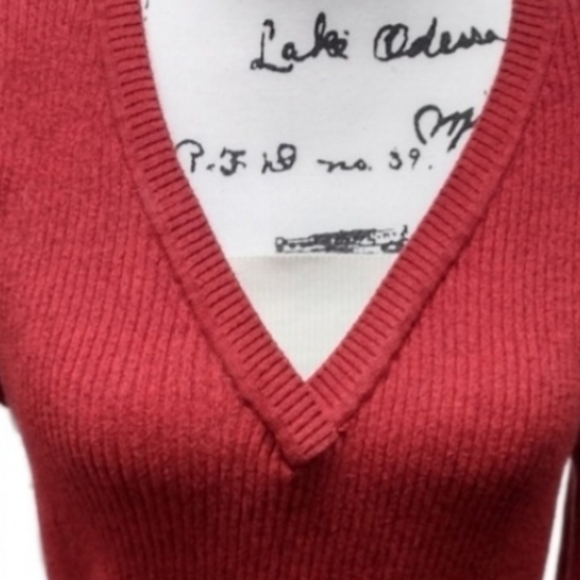 Reference point v-neck sweater - Picture 2 of 2